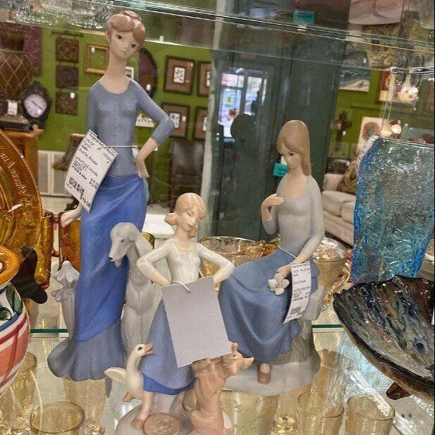 Lladró Figurines